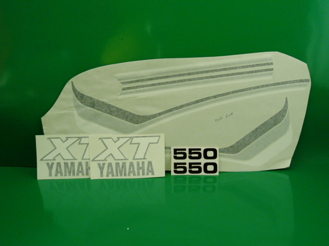 Yamaha XT 550 rossa serie adesivi @
